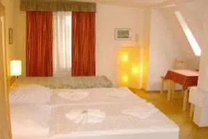 Hotel Pension Bella Berlin Germany